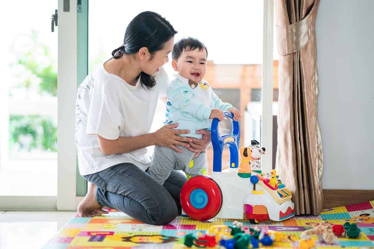 Bagaimana memilih baby walker untuk anak anda?